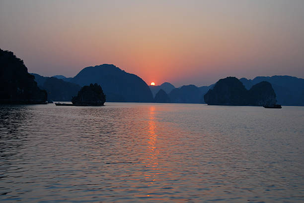 Discover Ha Long Bay – A Natural Wonder of the World 1 Hạ Long 1